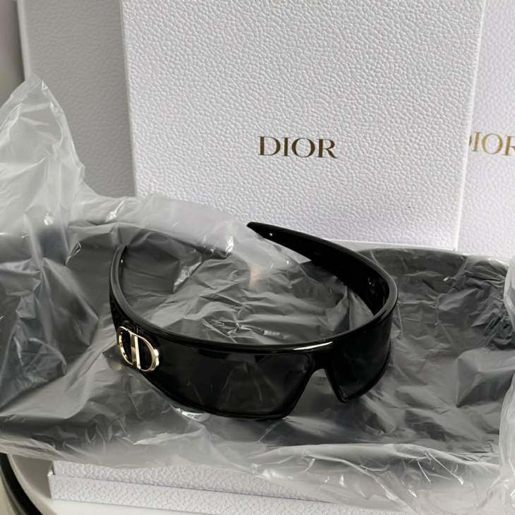 Picture of Dior Sunglasses _SKUfw79477465fw
